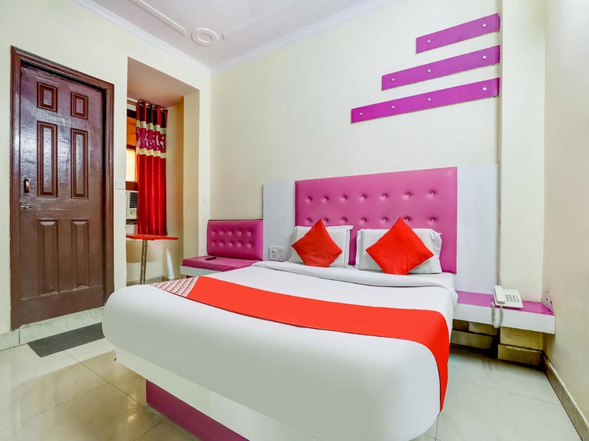 Oyo 75948 Hotel Tushar Continental New Delhi Exterior photo