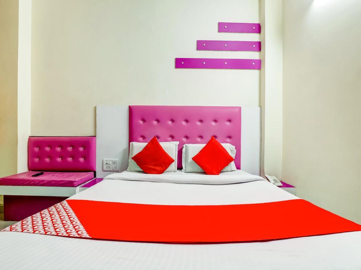 Oyo 75948 Hotel Tushar Continental New Delhi Exterior photo