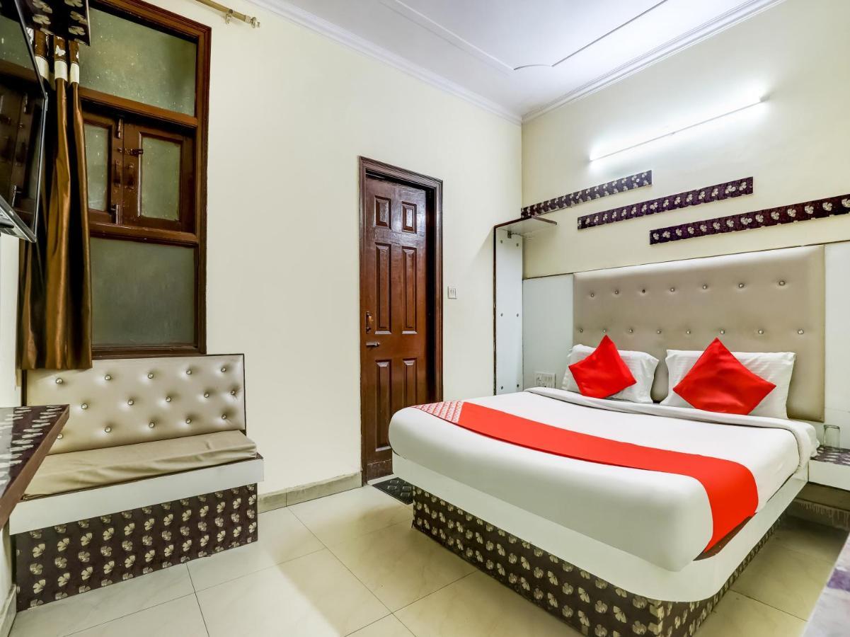 Oyo 75948 Hotel Tushar Continental New Delhi Exterior photo